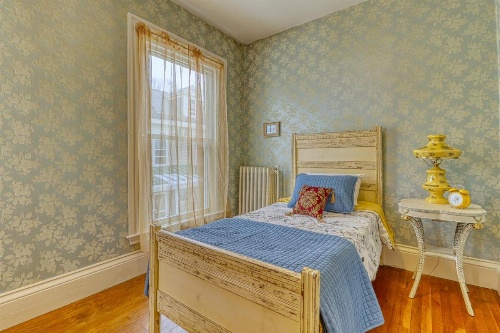 Bangor Victorian Home image 11