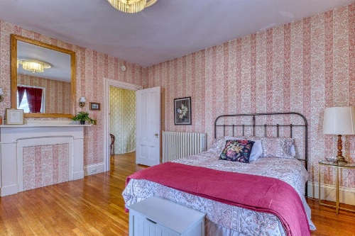 Bangor Victorian Home image 24